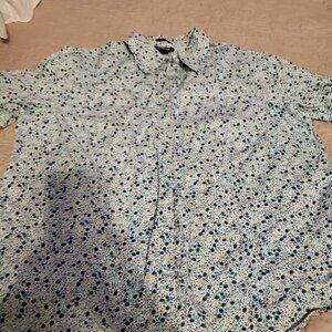 Avenue Floral Button down collared shirt